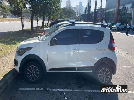 FIAT MOBI 1.0 EVO FLEX TREKKING MANUAL FIAT MOBI 1.0 EVO FLEX TREKKING MANUAL